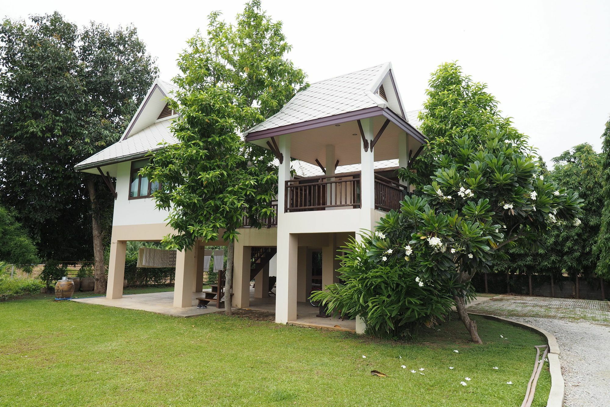 Baan2Rai Otel Kanchanaburi Dış mekan fotoğraf